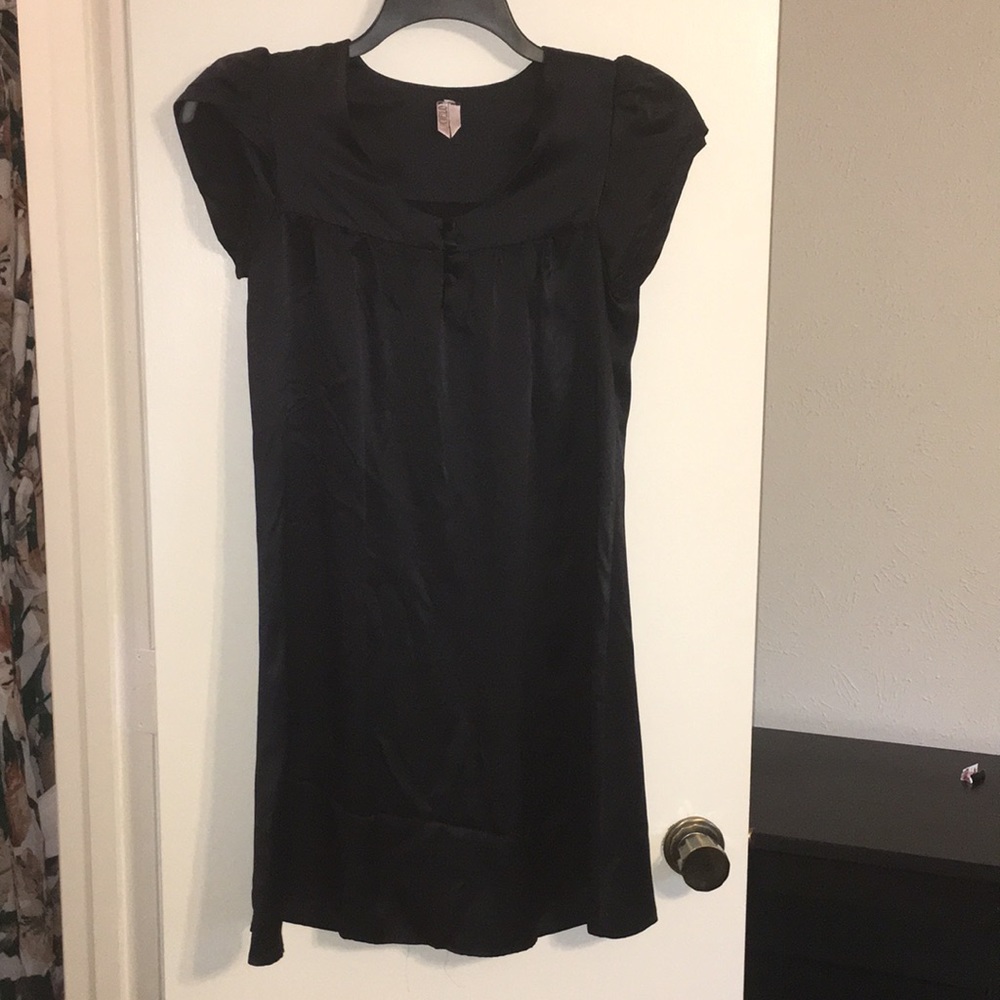 Celo Cap Sleeve Black Silk Dress